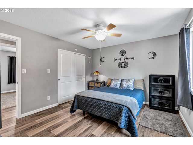12011 Nw 35TH Ave, Vancouver, WA 98685