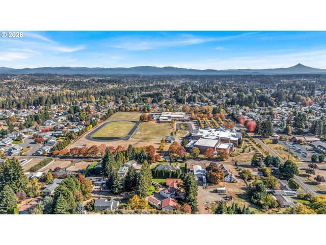 12011 Nw 35TH Ave, Vancouver, WA 98685