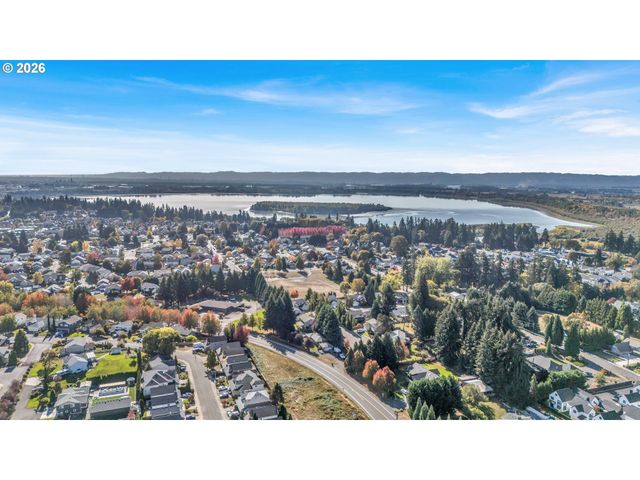 12011 Nw 35TH Ave, Vancouver, WA 98685