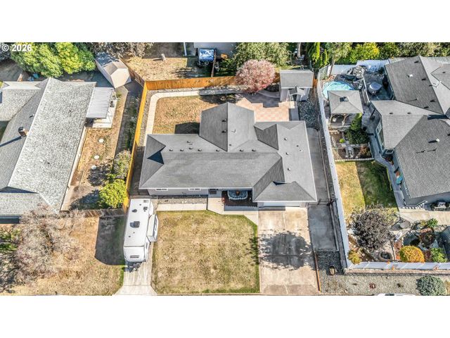 12011 Nw 35TH Ave, Vancouver, WA 98685