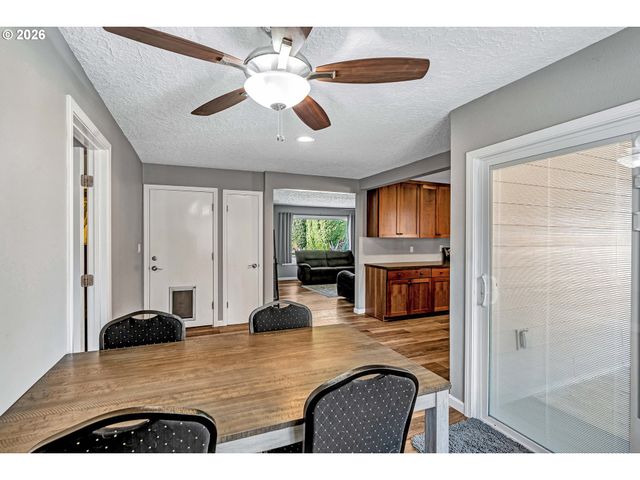 12011 Nw 35TH Ave, Vancouver, WA 98685