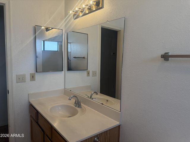 627 N QUARTZ Street, Gilbert, AZ 85234