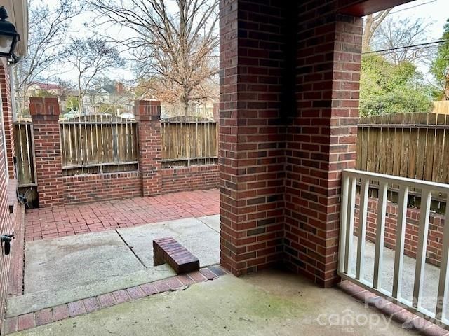 225 S Chase Street, Charlotte, NC 28207