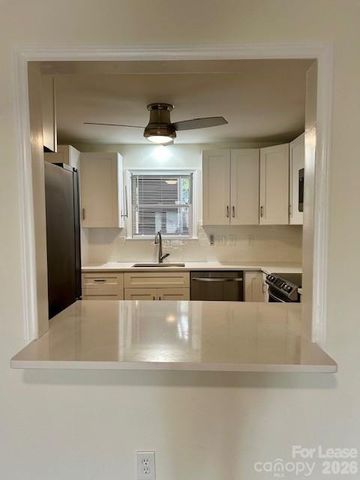 225 S Chase Street, Charlotte, NC 28207