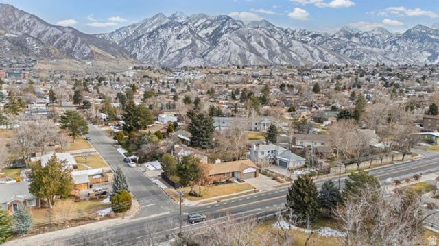 6607 S 2300 E, Cottonwood Heights, UT 84121