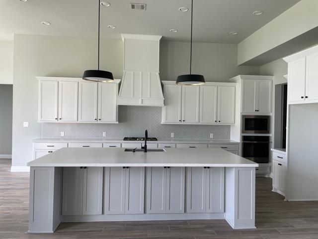 128 Arbolado LOOP, Liberty Hill, TX 78642