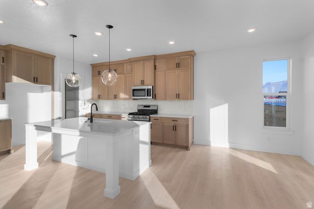 625 N 200 E, Providence, UT 84332