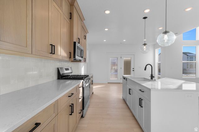 625 N 200 E, Providence, UT 84332