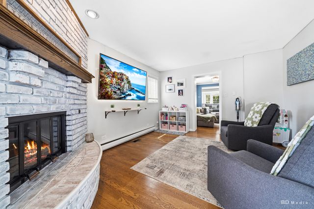 9905 S Maplewood Avenue, Chicago, IL 60655