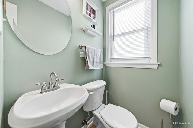 9905 S Maplewood Avenue, Chicago, IL 60655