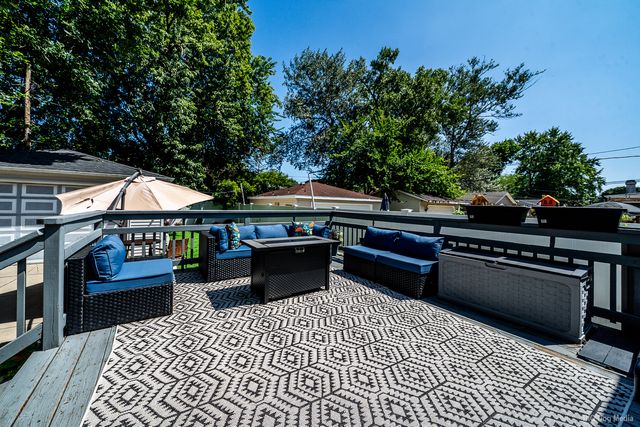 9905 S Maplewood Avenue, Chicago, IL 60655