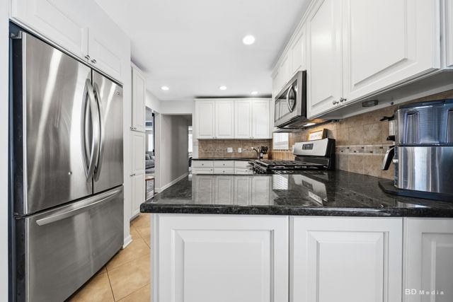 9905 S Maplewood Avenue, Chicago, IL 60655