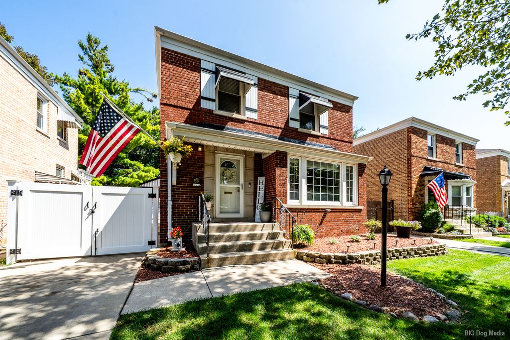 9905 S Maplewood Avenue, Chicago, IL 60655