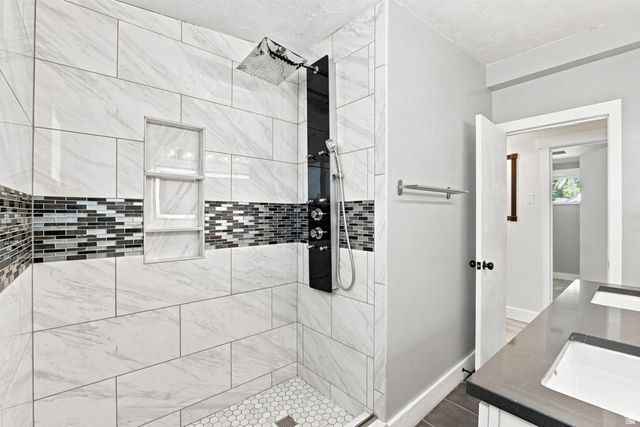 1093 W MACFARLAND DR, Salt Lake City, UT 84116
