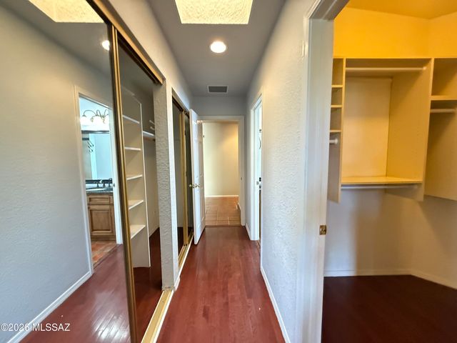 4221 N Summer Set Drive, Tucson, AZ 85750