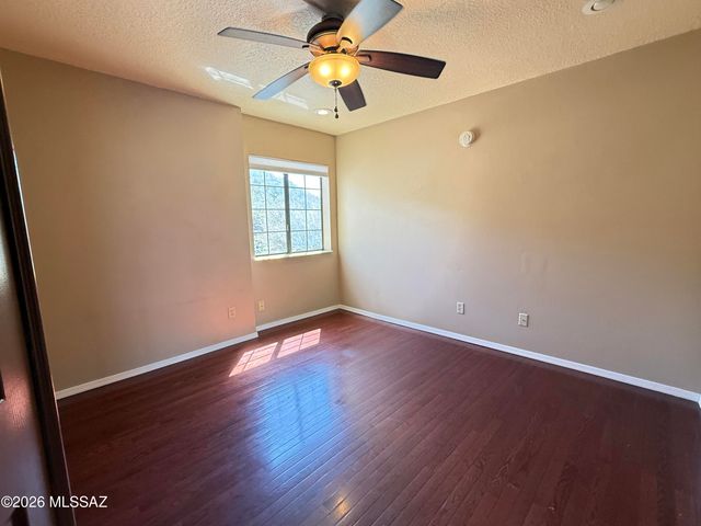 4221 N Summer Set Drive, Tucson, AZ 85750