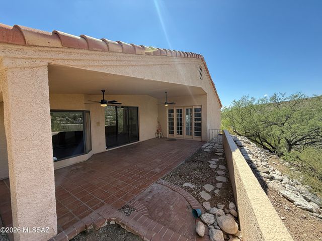 4221 N Summer Set Drive, Tucson, AZ 85750