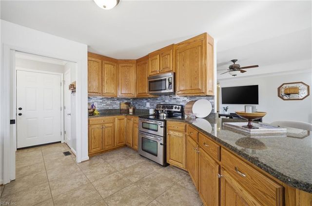 6371 Everets RD, Suffolk, VA 23434