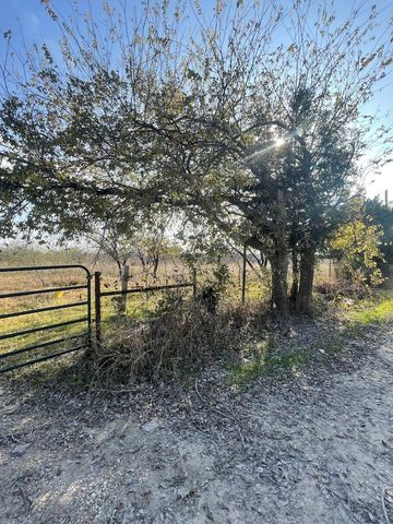 3175 County Road 1110, Corsicana, TX 75110
