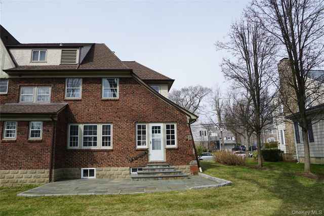 16 Bon Air Avenue, New Rochelle, NY 10804