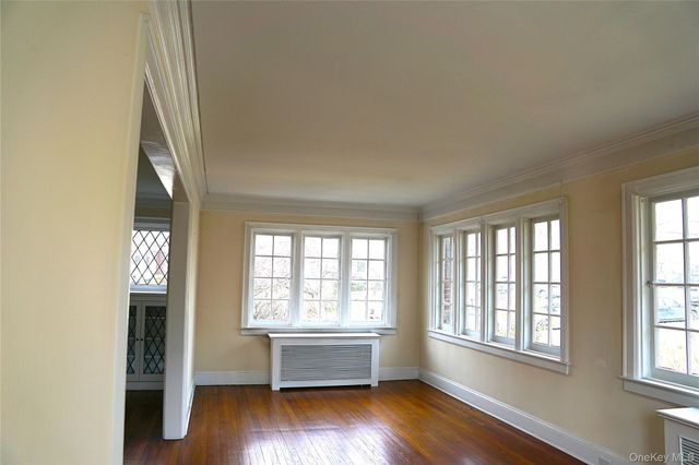 16 Bon Air Avenue, New Rochelle, NY 10804