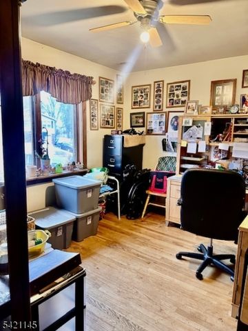 12 Chincopee Ave, Hopatcong Boro, NJ 07843