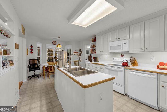 357 Sundew Lane, Mount Airy, GA 30563