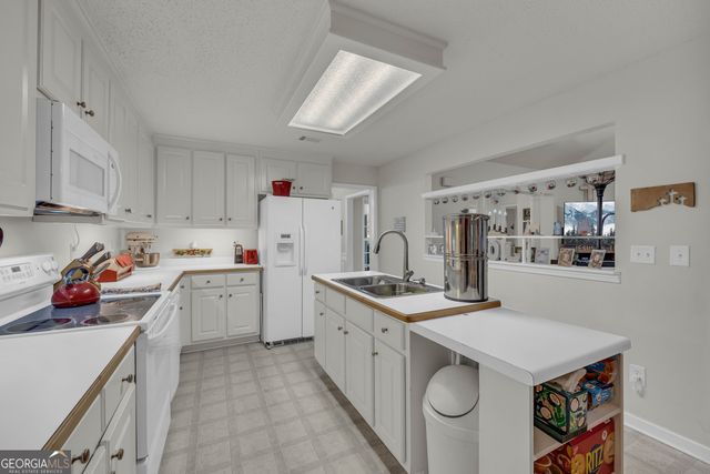 357 Sundew Lane, Mount Airy, GA 30563