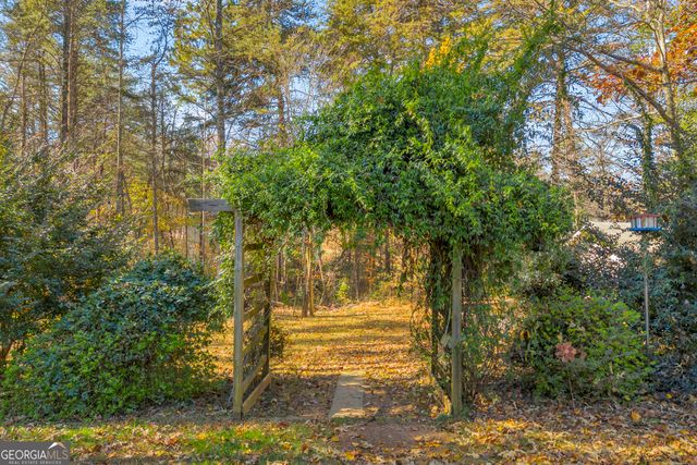 357 Sundew Lane, Mount Airy, GA 30563