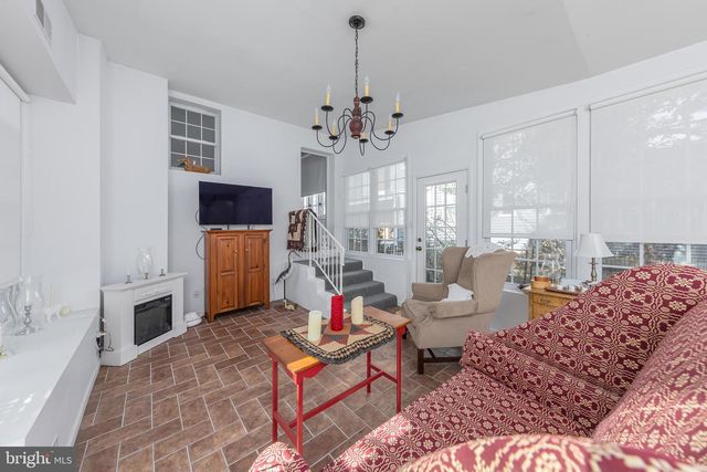 313 SUMMIT AVE, Westville, NJ 08093