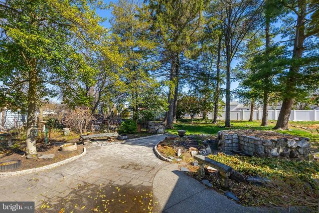 313 SUMMIT AVE, Westville, NJ 08093