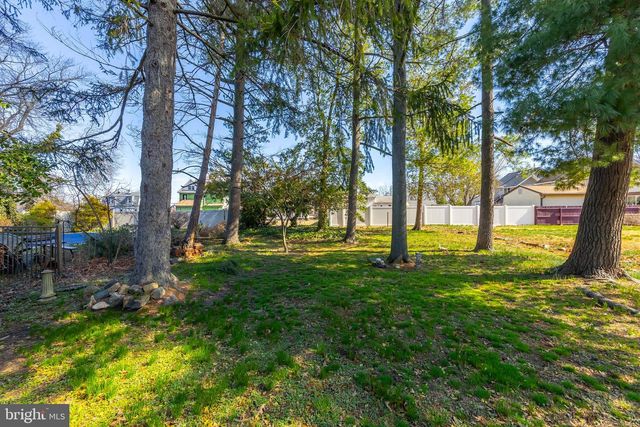313 SUMMIT AVE, Westville, NJ 08093