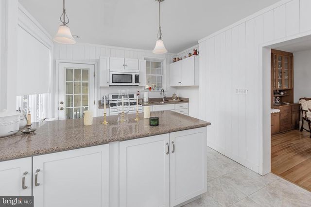 313 SUMMIT AVE, Westville, NJ 08093