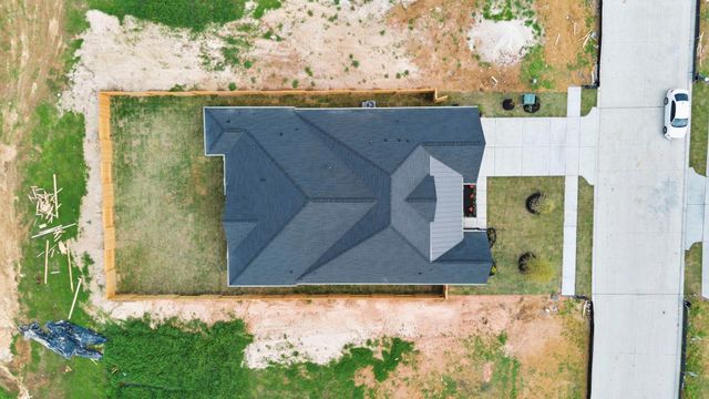 413 Lone Ranger Drive, Montgomery, TX 77316