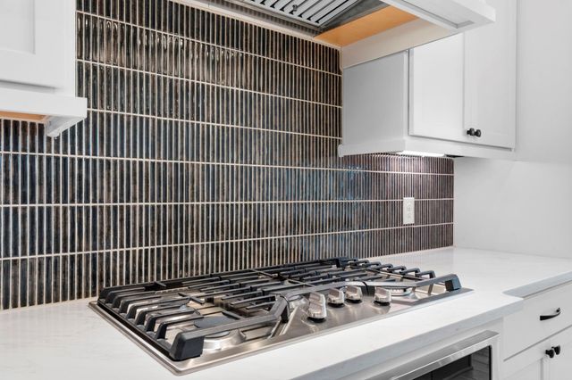 413 Lone Ranger Drive, Montgomery, TX 77316