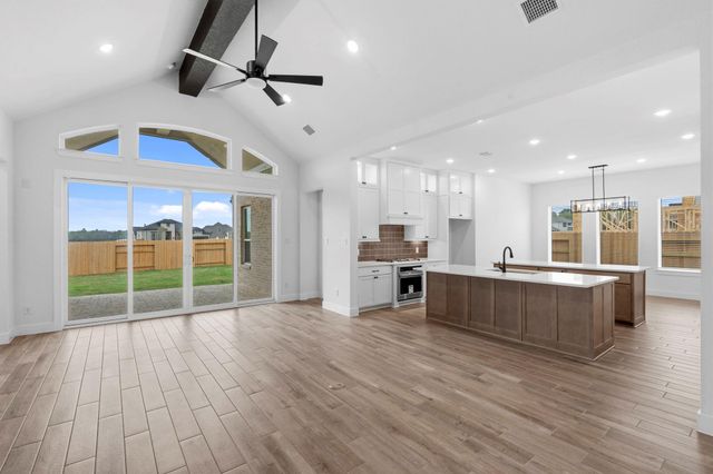 413 Lone Ranger Drive, Montgomery, TX 77316