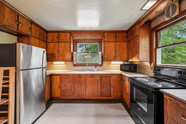 S63W34771 Piper ROAD, Eagle, WI 53119