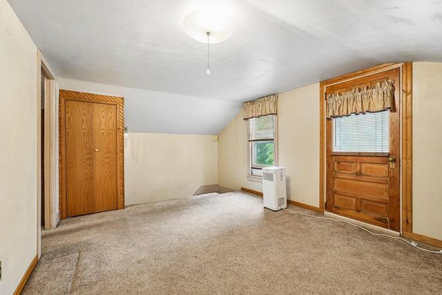 S63W34771 Piper ROAD, Eagle, WI 53119