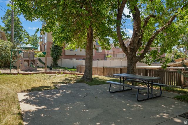 337 E PEACH LN, Bountiful, UT 84010