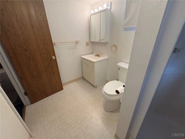 519 Sunflower Drive, Salina, NY 13088