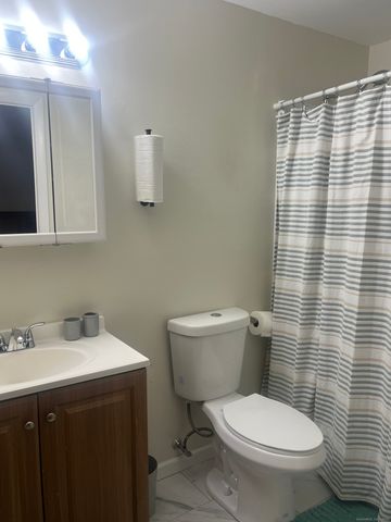 244 High Path Road 244, Windsor, CT 06095