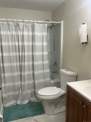 244 High Path Road 244, Windsor, CT 06095