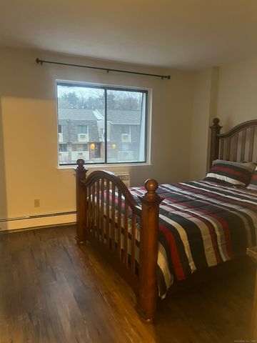 244 High Path Road 244, Windsor, CT 06095