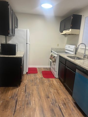 244 High Path Road 244, Windsor, CT 06095