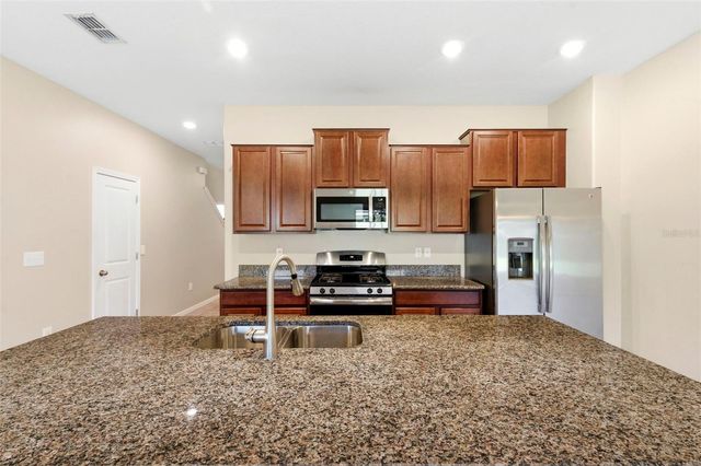 16948 STORYLINE DR, Land O Lakes, FL 34638