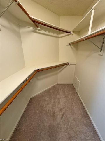 864 Rivanna River Reach RCH, Chesapeake, VA 23320