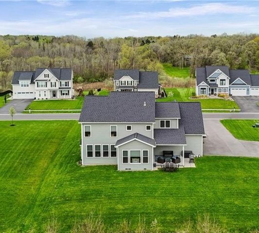84 Copper Beech, Perinton, NY 14450
