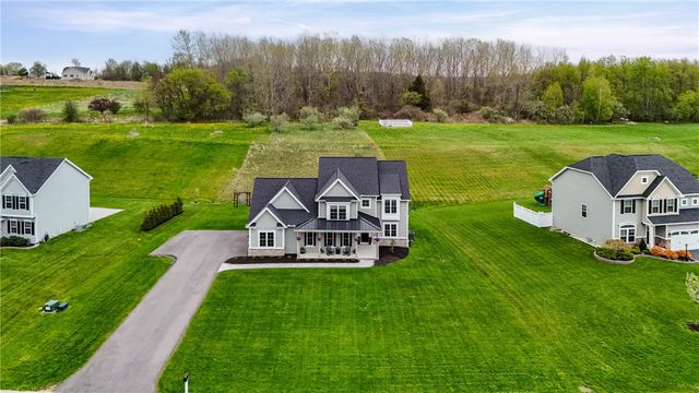 84 Copper Beech, Perinton, NY 14450
