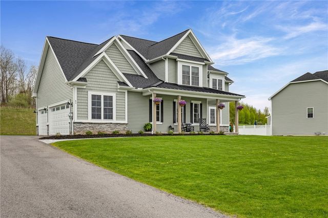84 Copper Beech, Perinton, NY 14450