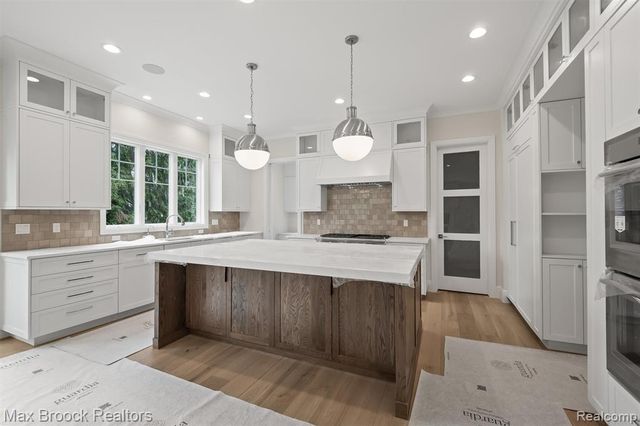 3627 Middlebury Lane, Bloomfield Hills, MI 48301
